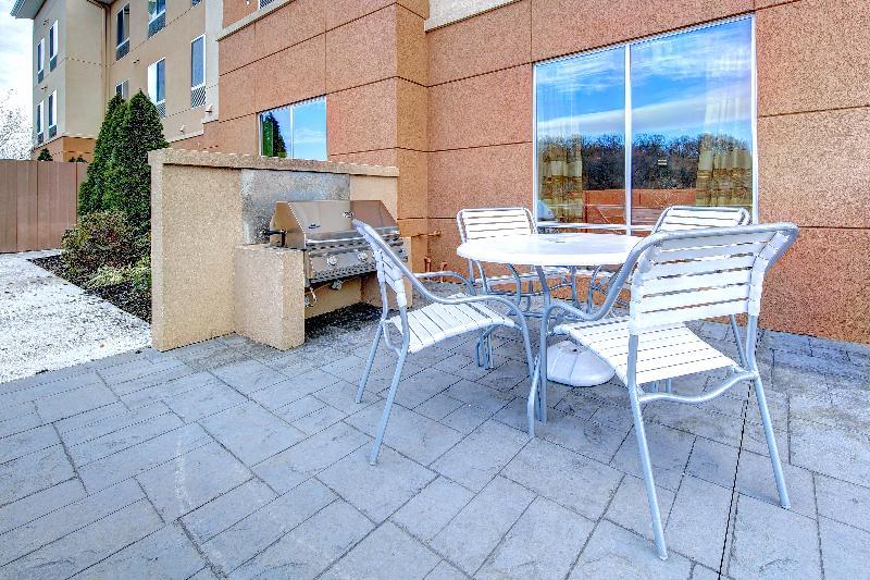 Fairfield Inn & Suites By Marriott Harrisburg West/New Cumberland Exterior foto